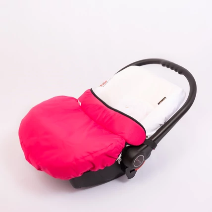 Babahordozó lábzsák - univerzális Berry Baby termék - vízlepergetős pink